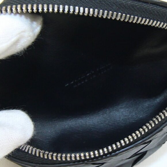 BOTTEGA VENETA Black Leather Intrecciato Pouch - Picture 4 of 10